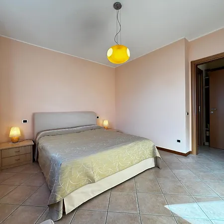 Lägenhet La Casa Di Emy- Larihome A74